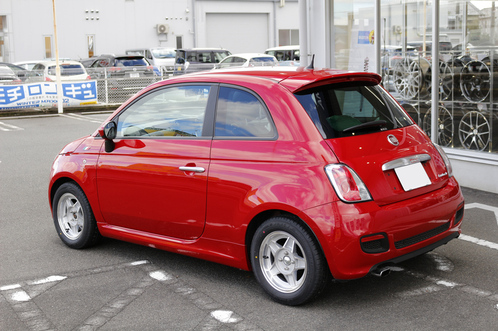 FIAT500にファットな14インチ!? | 一宮店 | 店舗ブログ | タイヤ