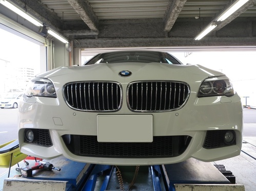 BMW F10 5シリーズタイヤ交換