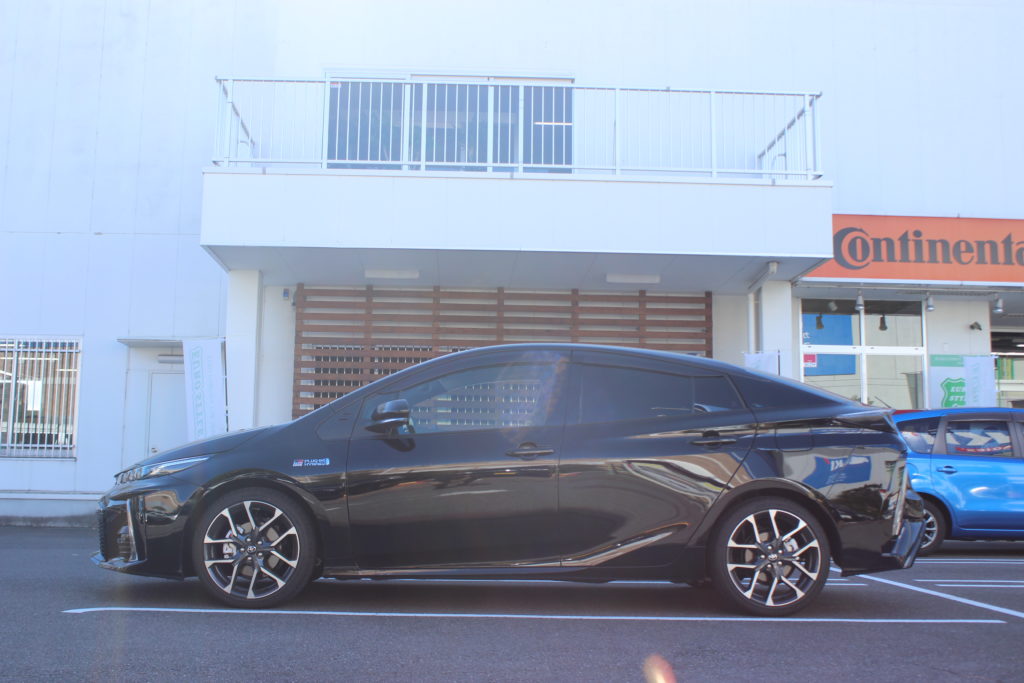 Toyota プリウスphv Grスポーツをローダウン ナゴヤドーム 店 店舗ブログ タイヤ ホイールの専門店 クラフト