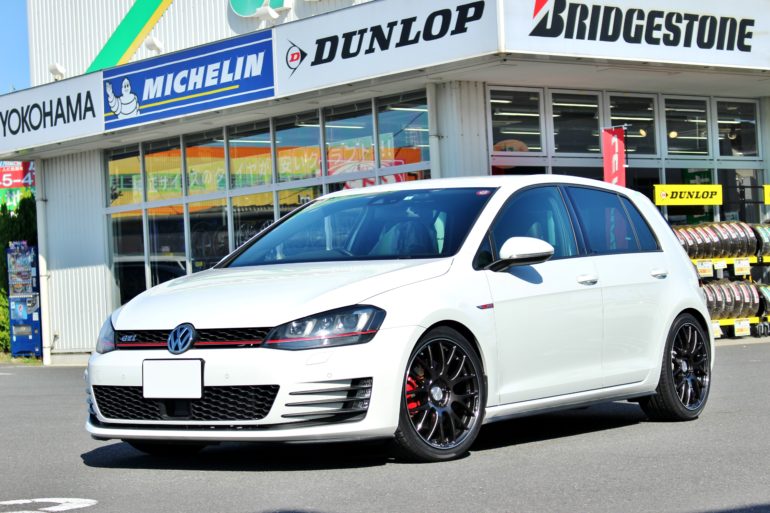 最新作の VW ゴルフ GTI 19インチ 7.5J 112 5穴 フォルクスワーゲン