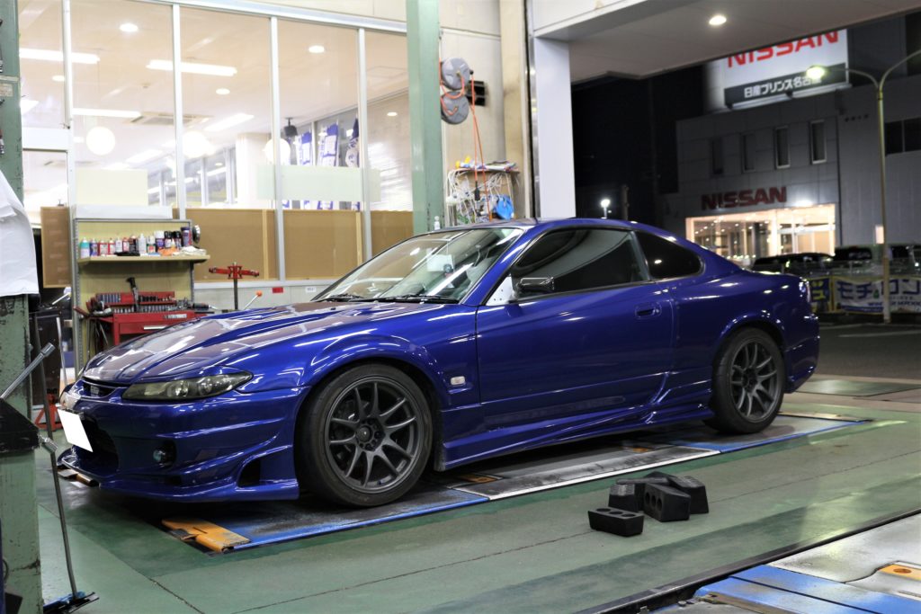 NISSAN S15 SILVIA に VOLKRACING TE037 6061 18inch 極太履き