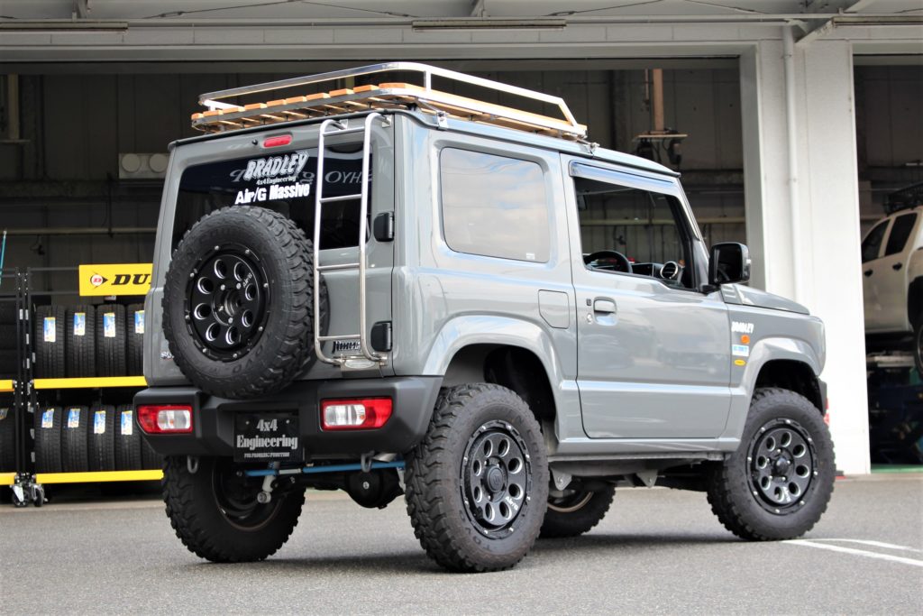 世界有名な T FOUR 自動車のパーツ用品専門店4x4エンジニアリング