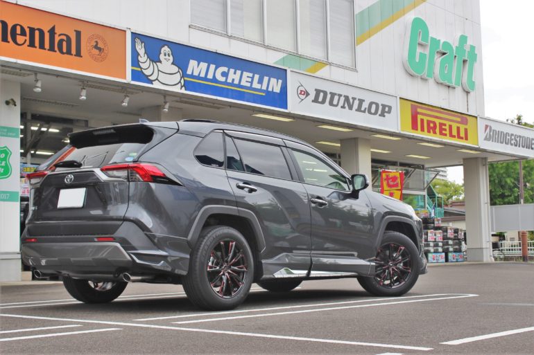 いよいよレオニスGXをお取り付けさせて頂いたRAV4のご紹介です