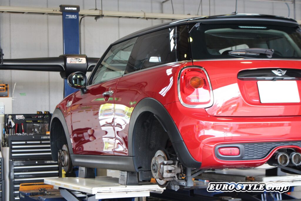 F56 ミニのタイヤ交換！スターマーク付きのミシュラン プライマシー4で