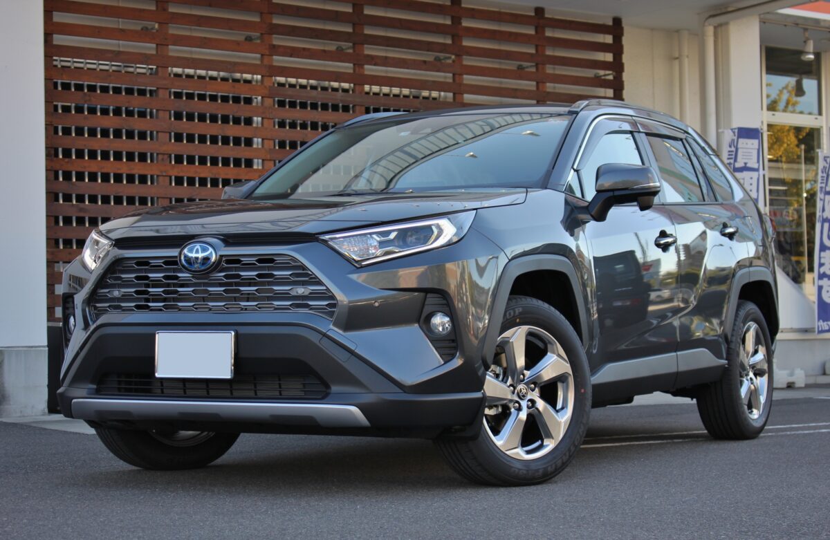 RAV4×デルタフォースオーバル！グラントレックAT5のホワイトレターと