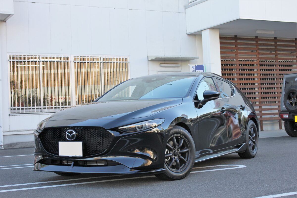 MAZDA3をマツダチューナー、オートエクゼでローダウン!! | | 店舗