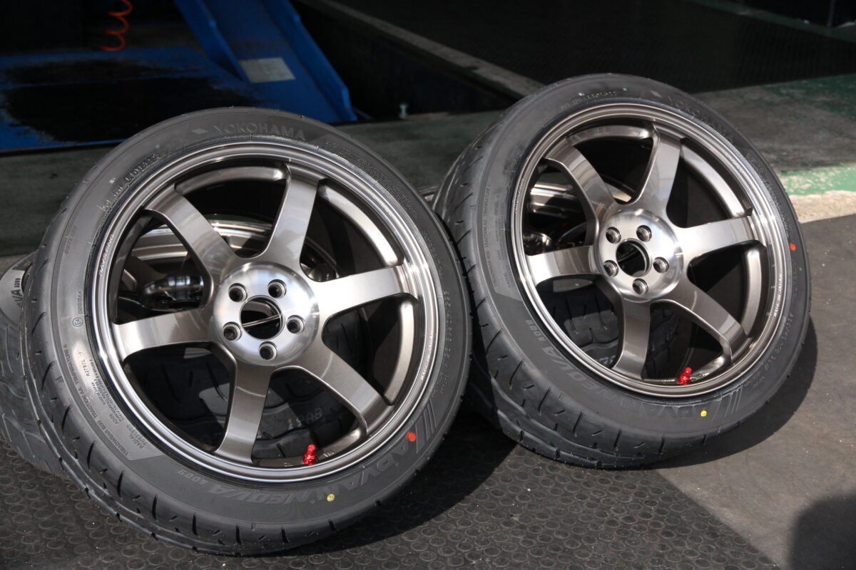 ZN6 86の攻める姿勢は崩さない！！RAYS VOLKRACING TE37 SAGA SLで9.5J 