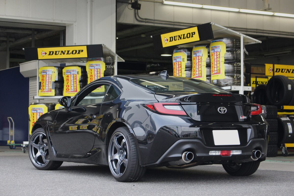 GR86】ノーマル車高でツライチ！？アドバンレーシングTC-4を即日