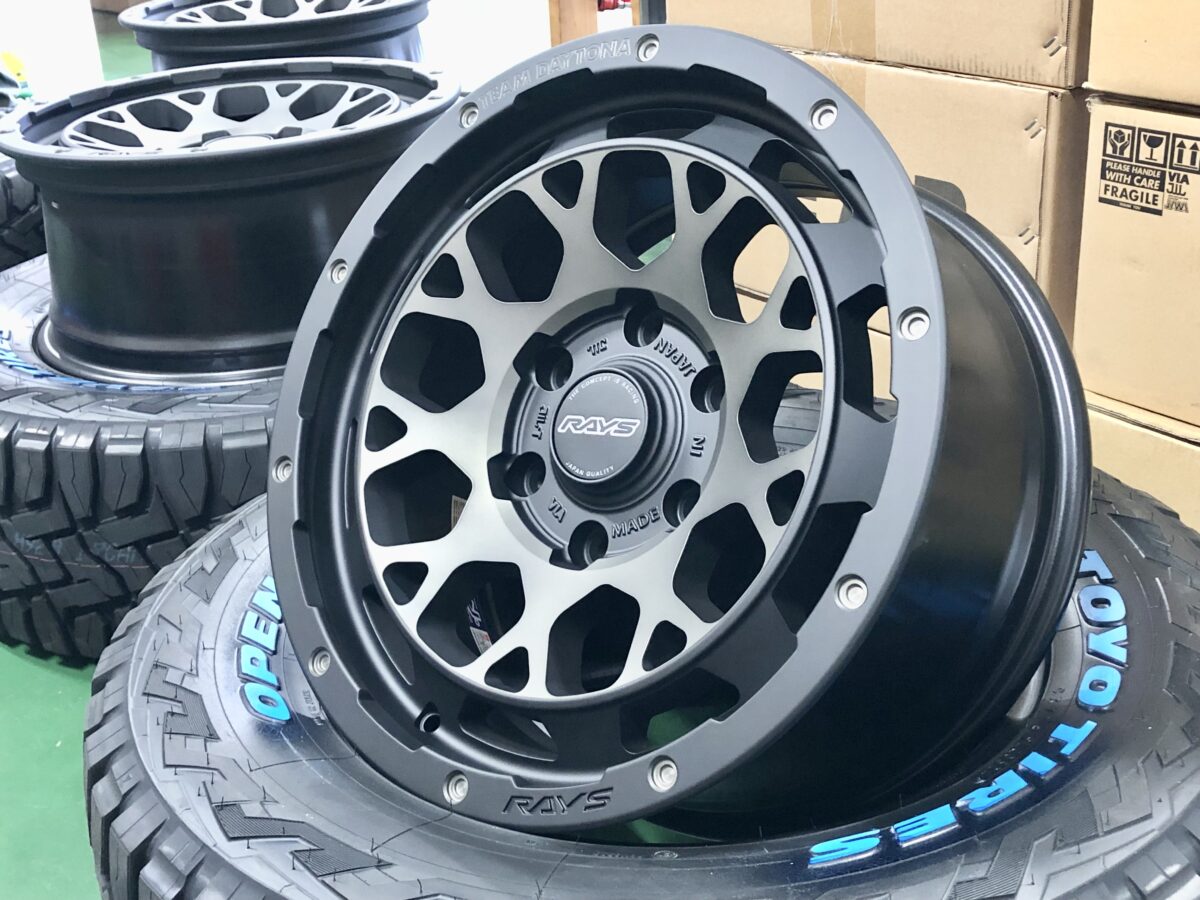 トライトン　１７インチ　レイズ　265/65ｒ17