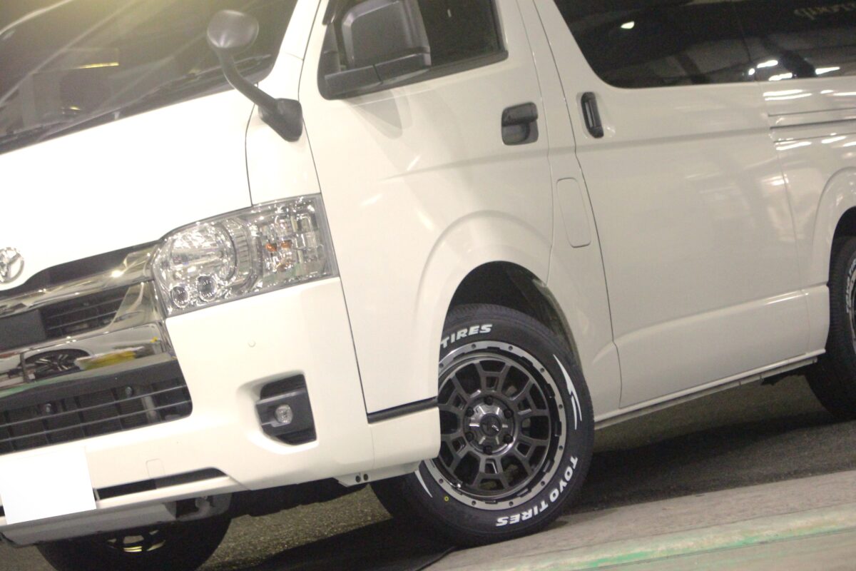 ハイエース　カスタム　ホイールカスタム　ホワイトレター　H30　MID　マルカ　H6　ナイトロパワー