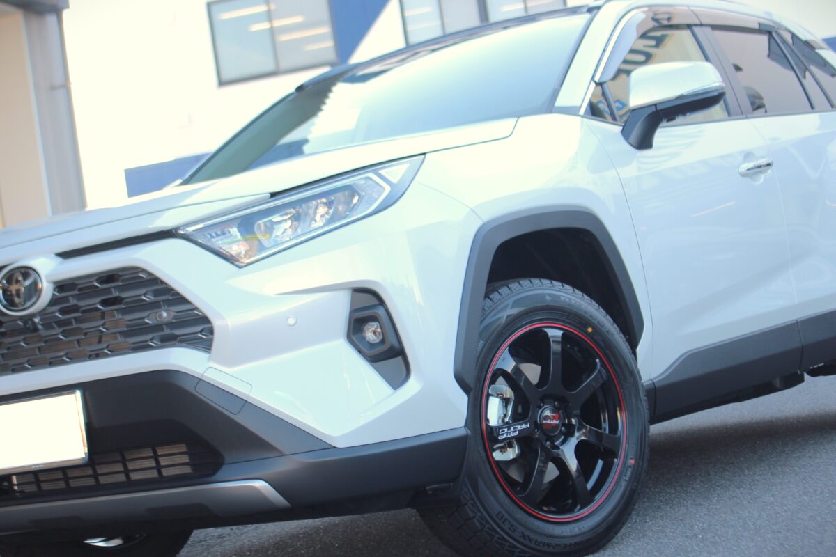 RAV4　スタッドレスタイヤ　冬の備え　冬仕様　MIDホイール　RMPレーシング　R07　ダンロップ　ウィンターマックス　ウィンターマックスSJ8+